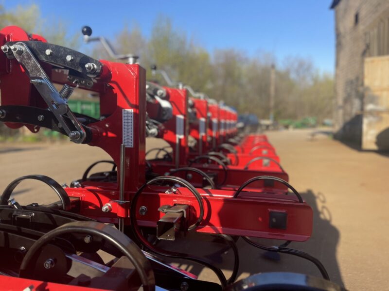 Міжрядний культиватор (прополочний)