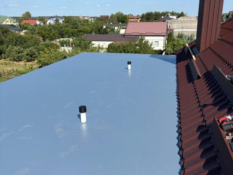 Кровельщики ремонт крыш мелкий и капитальный