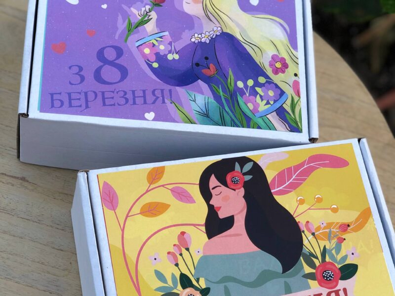 Еко-рішення: корпоративні подарунки на 8 березня з логотипом вашої компанії