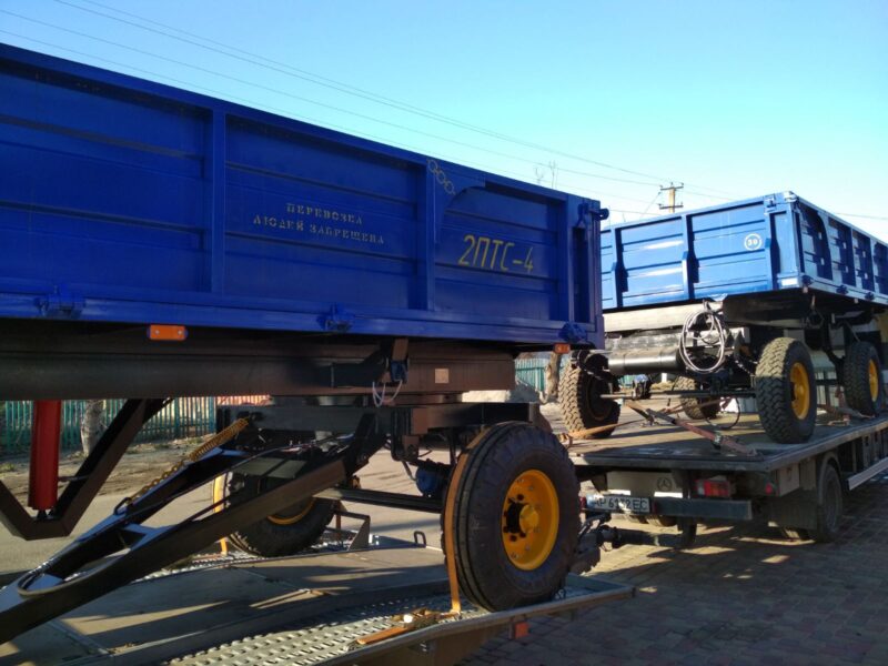 Тракторний причеп 2ПТС-4. Запчастини.