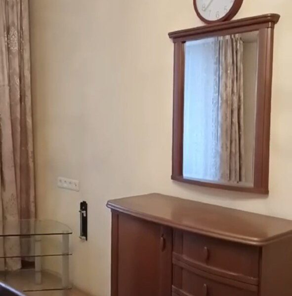 Здам 3 ну квартиру Кривий Ріг Довгинцівський район Східний -3.