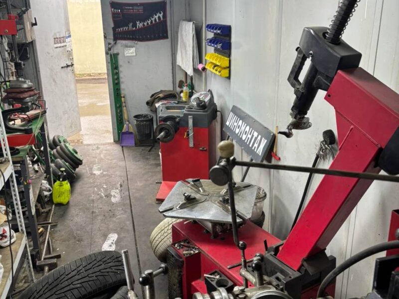 Оренда приміщення під шиномонтаж у Кривому Розіі, Автовокзал, червона лінія.