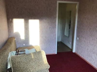 Подобово, довгостроково здам окрему кімнату в квартирі біля метро