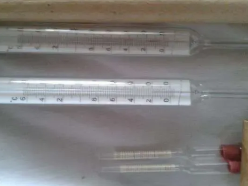 Термометры ТТ 0-60.