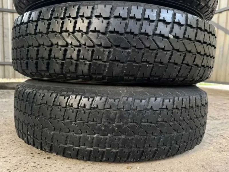 продам колеса диски с резиной на Газель