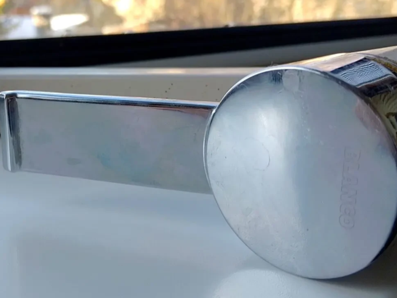 Кран смеситель BLANCO каменный, бежевый.