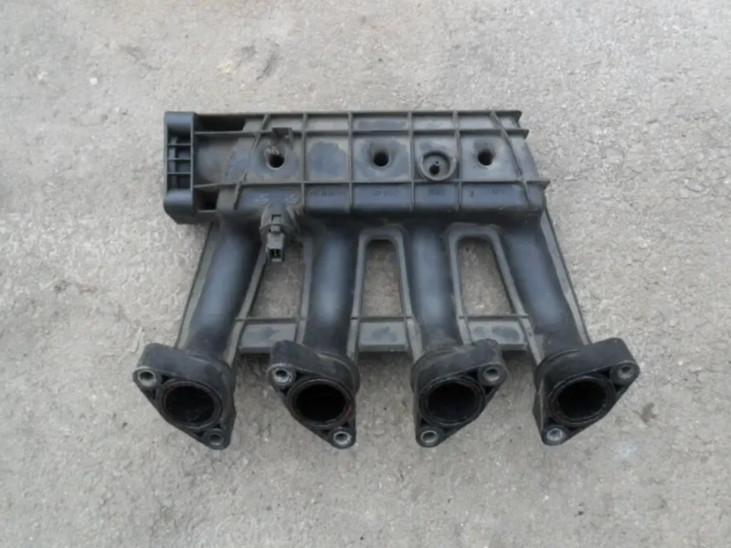 Коллектор впускной БМВ E36, 1.8tds, BMW 2245437, BMW 11612245437