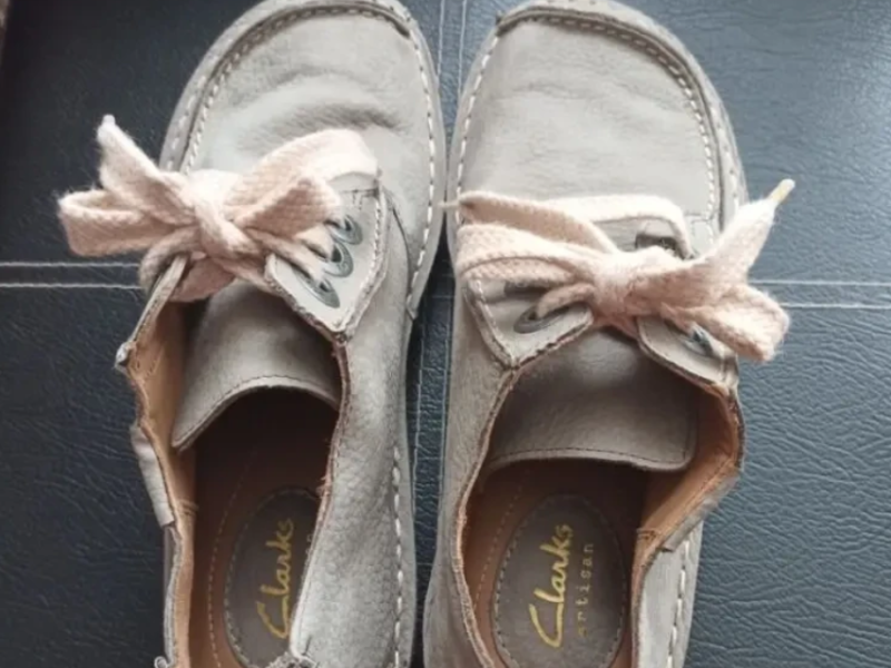 Clarks artisan Удобные женские туфли на шнурке кожа серые