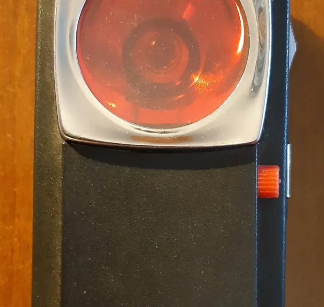 Фонарь тактический сигнальный 3-х цветный.