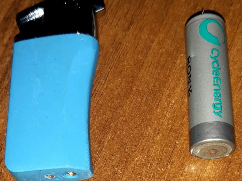 Зажигалка пьезо газовая 67х30х10мм