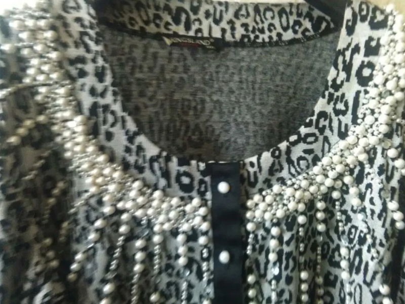 Женская кофточка на пуговицах (Турция).