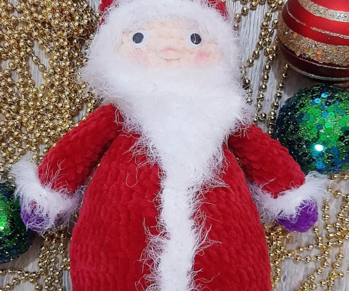 М'які іграшки Святий Миколай, Санта Клаус, Дід Мороз та Гноми.