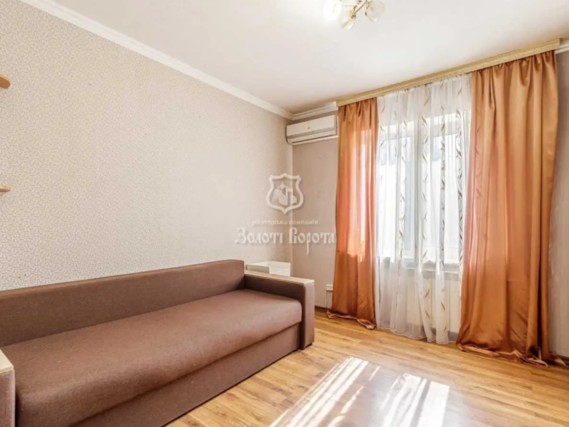 3-к квартира Київ, Святошинський, Академіка Єфремова 3