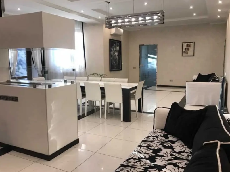 7-к будинок Бучанський, Петропавлівська Борщагівка, Каштанова 16