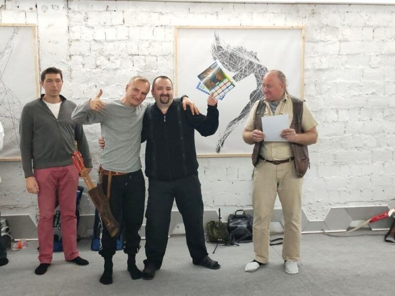 Куди піти з друзями в Києві? Стрільба з лука в клубі “Лучник”