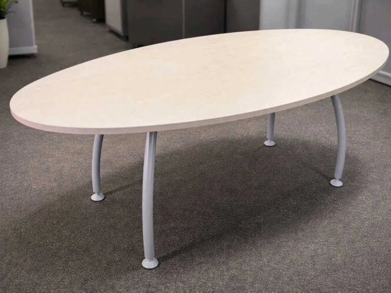 Стіл для перемовин