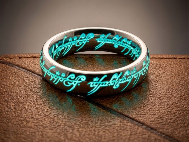 Кольцо Всевластия — светится в темноте бирюзовым. Размер 12. Новое