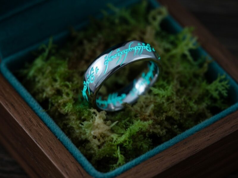 Кольцо Всевластия — светится в темноте бирюзовым. Размер 12. Новое