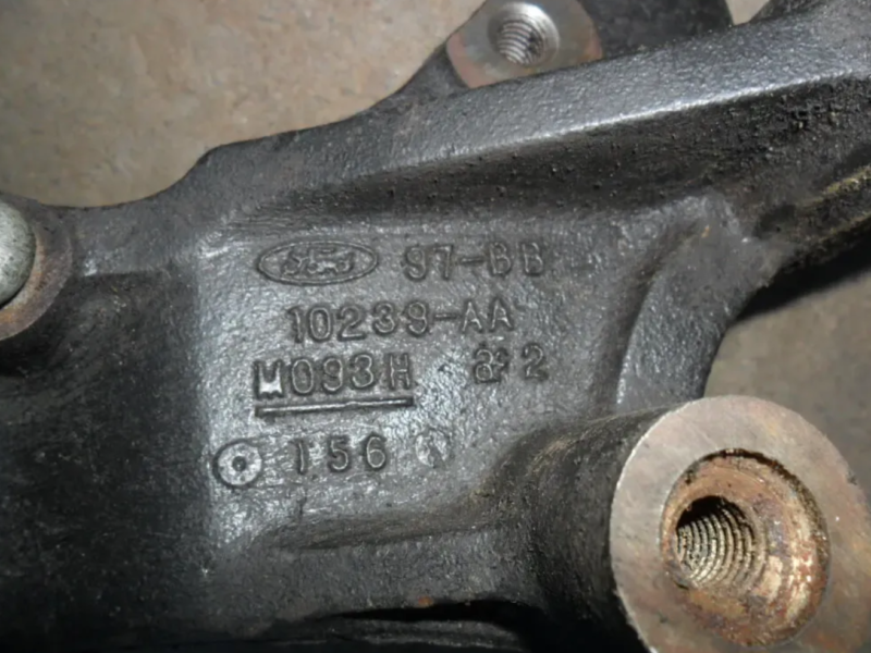 Кронштейн генератора Форд Мондео, Ford 97BB-10239-AA, оригинал